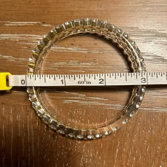 Vintage Lucite Bangle Bracelet - Picture 13 of 13